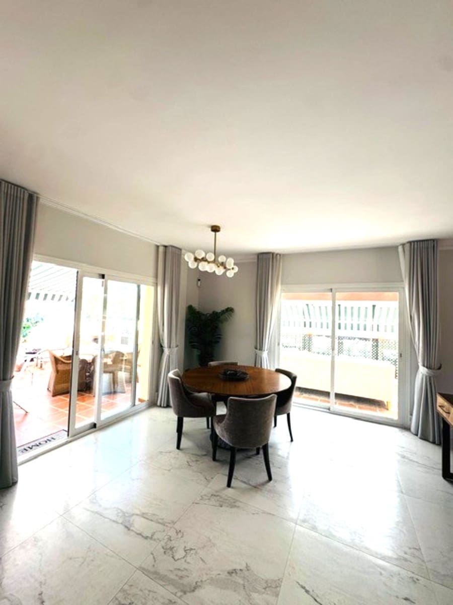 3 sovrum Takvåning till salu i La Cala Hills med pool garage - 699 000 € (Ref: 9340245)