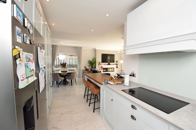 Ático de 3 habitaciones en La Cala Hills, Mijas en venta con piscina garaje - 699.000 € (Ref: 9340245)