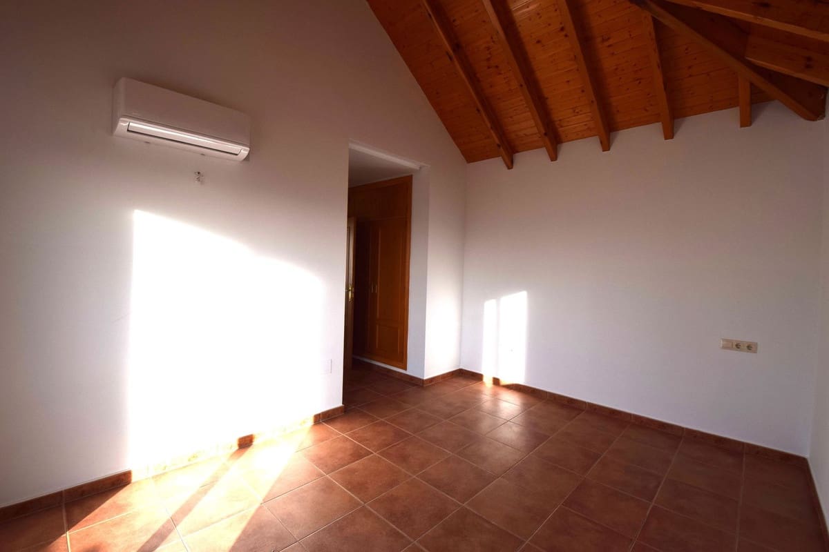 4 Zimmer Villa zu verkaufen in Mijas mit Pool Garage - 1.450.000 € (Ref: 9387034)