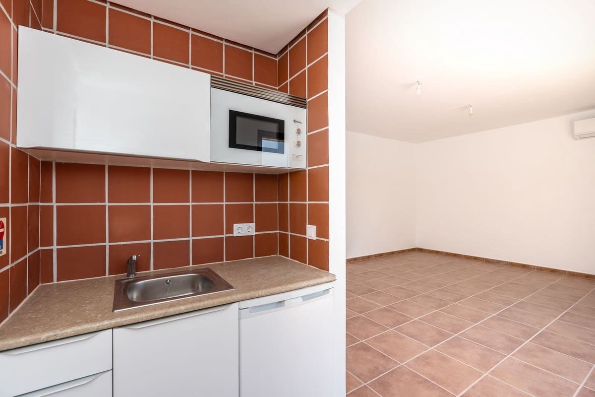 4 bedroom Villa for sale in Mijas with pool garage - € 1,450,000 (Ref: 9387034)