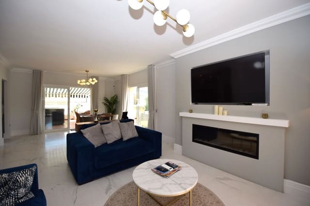 3 sovrum Takvåning till salu i La Cala Hills, Mijas med pool garage - 675 000 € (Ref: 9496292)