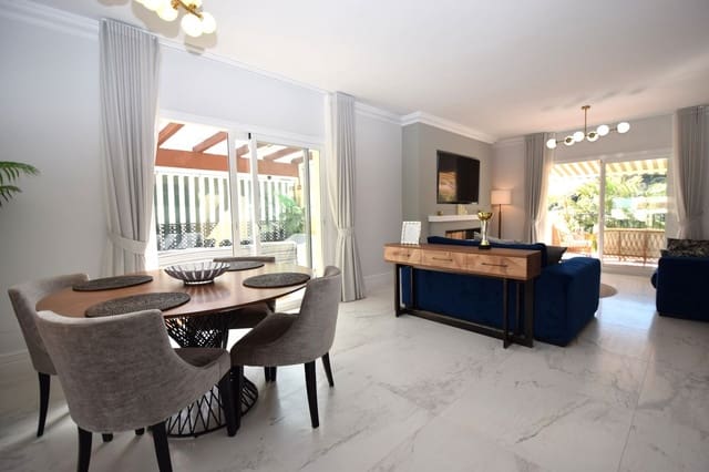 3 chambre Penthouse à vendre à La Cala Hills, Mijas avec piscine garage - 675 000 € (Ref: 9496292)