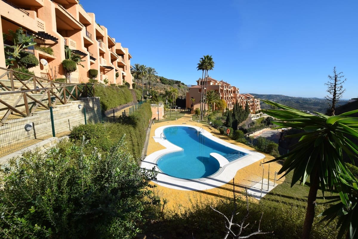 Apartamento de 2 habitaciones en La Cala de Mijas en venta con piscina garaje - 315.000 € (Ref: 9542578)