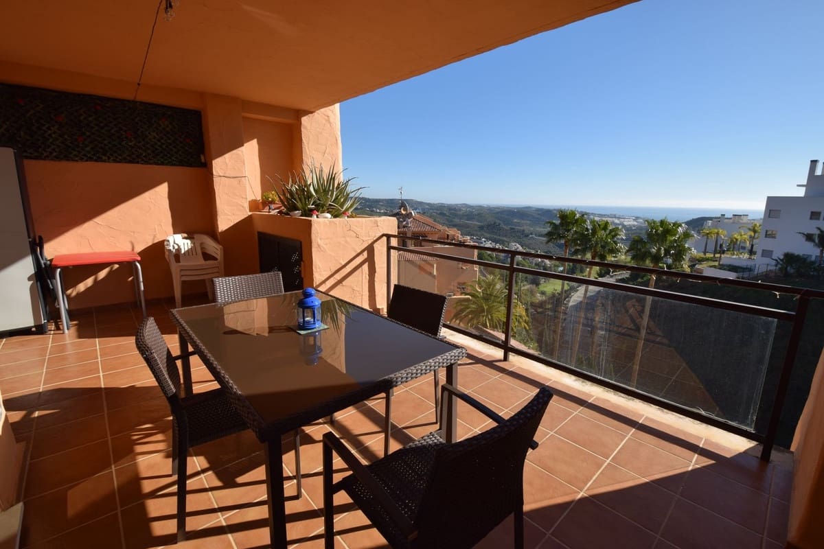 Apartamento de 2 habitaciones en La Cala de Mijas en venta con piscina garaje - 315.000 € (Ref: 9542578)