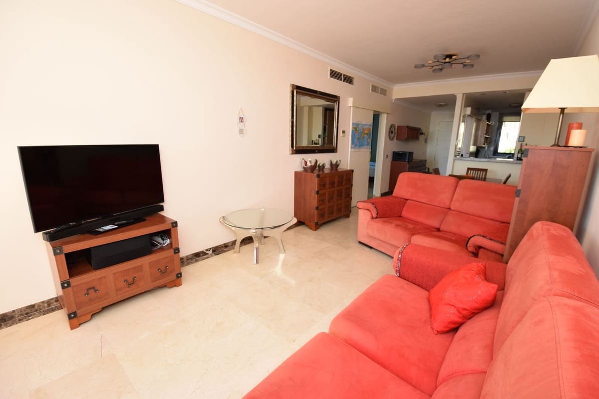 Apartamento de 2 habitaciones en La Cala de Mijas en venta con piscina garaje - 315.000 € (Ref: 9542578)