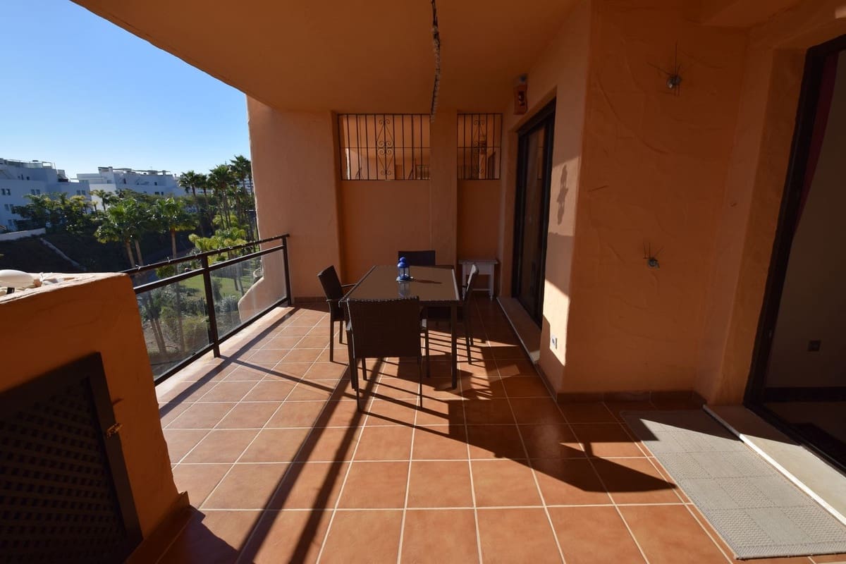 Apartamento de 2 habitaciones en La Cala de Mijas en venta con piscina garaje - 315.000 € (Ref: 9542578)