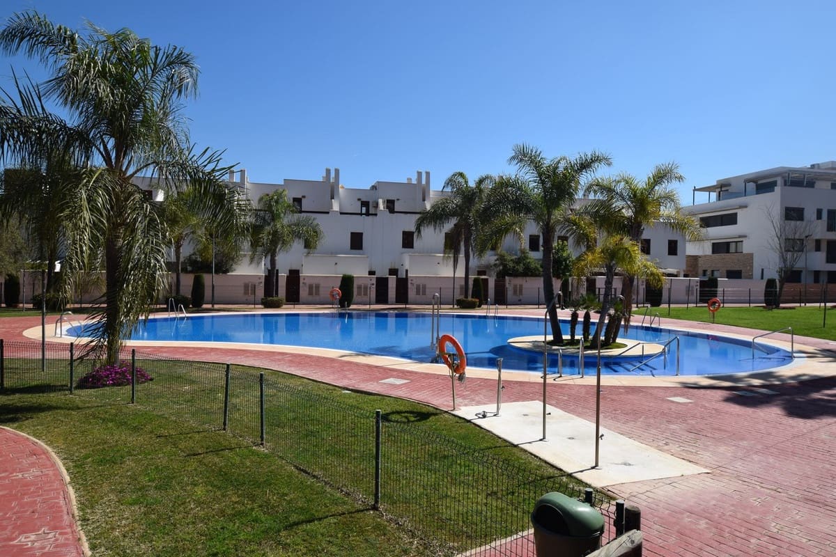 Apartamento de 3 habitaciones en La Cala de Mijas en venta con piscina garaje - 825.000 € (Ref: 9559387)