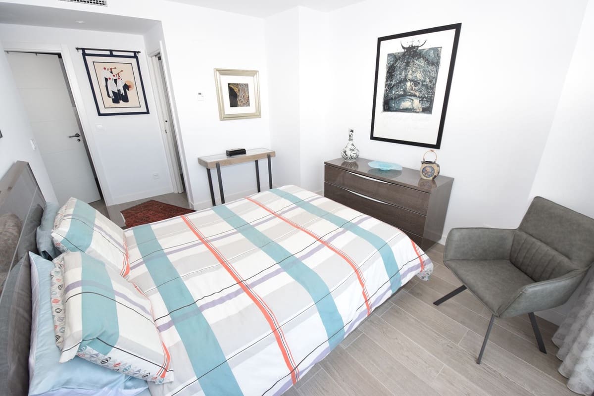 Apartamento de 3 habitaciones en La Cala de Mijas en venta con piscina garaje - 825.000 € (Ref: 9559387)