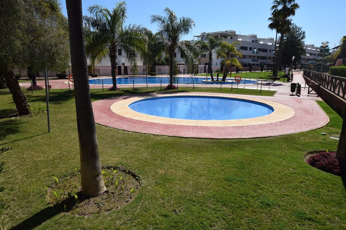 Apartamento de 3 habitaciones en La Cala de Mijas en venta con piscina garaje - 825.000 € (Ref: 9559387)