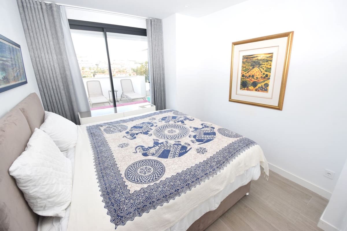 Apartamento de 3 habitaciones en La Cala de Mijas en venta con piscina garaje - 825.000 € (Ref: 9559387)