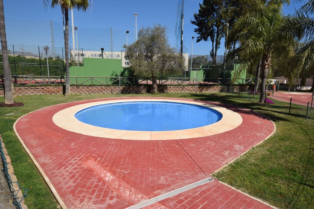Apartamento de 3 habitaciones en La Cala de Mijas en venta con piscina garaje - 825.000 € (Ref: 9559387)