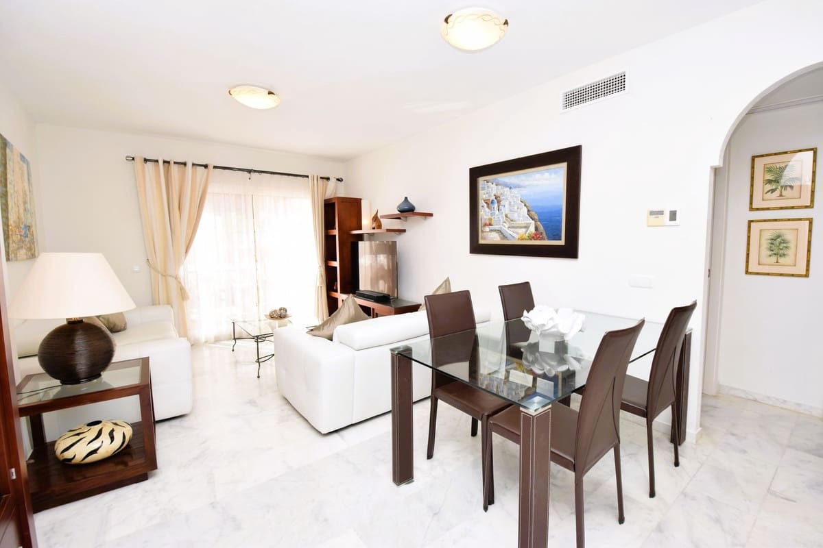 2 chambre Penthouse à vendre à La Reserva avec piscine garage - 329 000 € (Ref: 9563822)