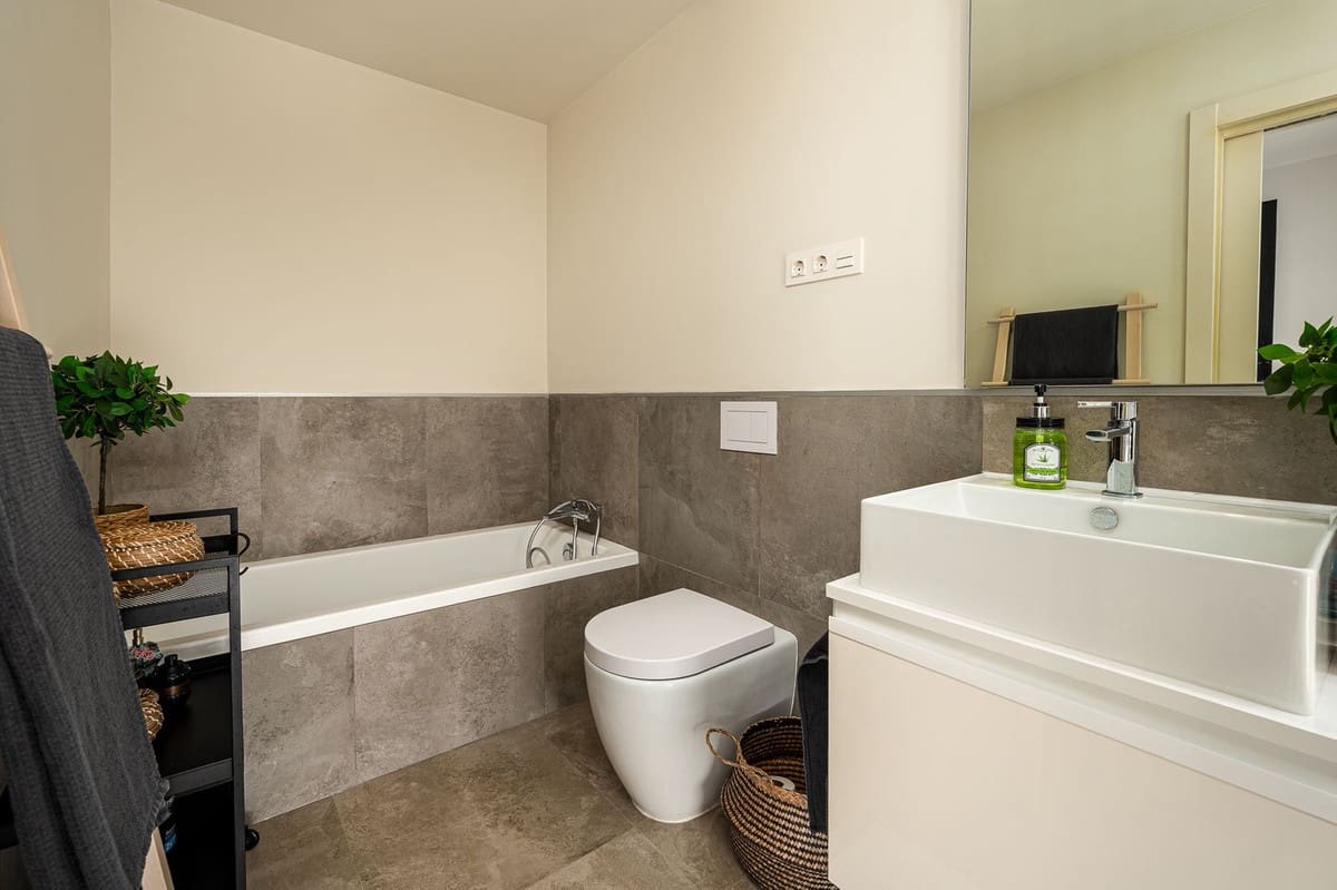 4 slaapkamer Huis te koop in La Cala de Mijas met zwembad garage - € 1.050.000 (Ref: 9603403)