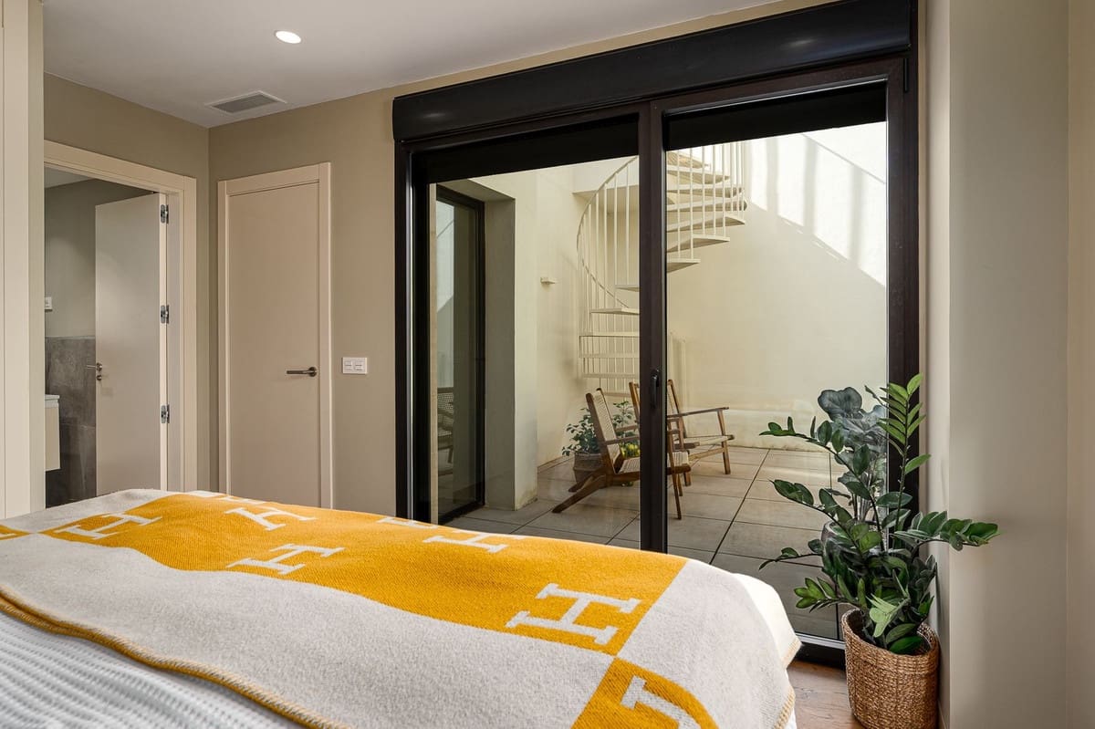 4 bedroom Townhouse for sale in La Cala de Mijas with pool garage - € 1,050,000 (Ref: 9603403)