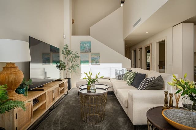 4 sypialnia Dom na sprzedaż w La Cala de Mijas, Mijas z basenem garażem - 1 050 000 € (Ref: 9603403)