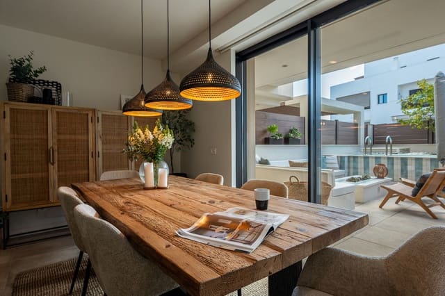 Casa de 4 habitaciones en La Cala de Mijas, Mijas en venta con piscina garaje - 1.050.000 € (Ref: 9603403)