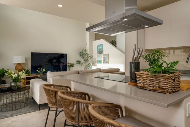 4 makuuhuone Omakotitalo myytävänä paikassa La Cala de Mijas, Mijas mukana uima-altaan 
autotalli - 1 050 000 € (Ref: 9603403)