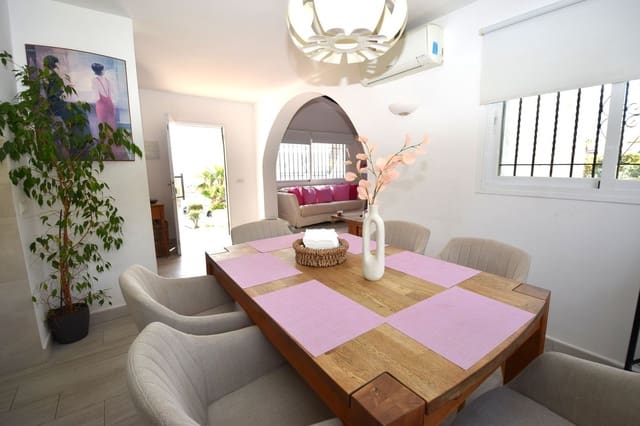 3 sypialnia Willa na sprzedaż w La Cala de Mijas, Mijas z basenem - 749 000 € (Ref: 9676017)