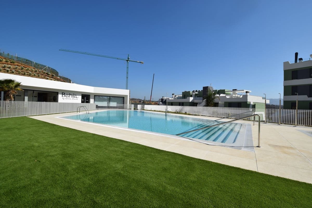 3 slaapkamer Appartement te koop in La Cala de Mijas met zwembad garage - € 635.000 (Ref: 9716699)