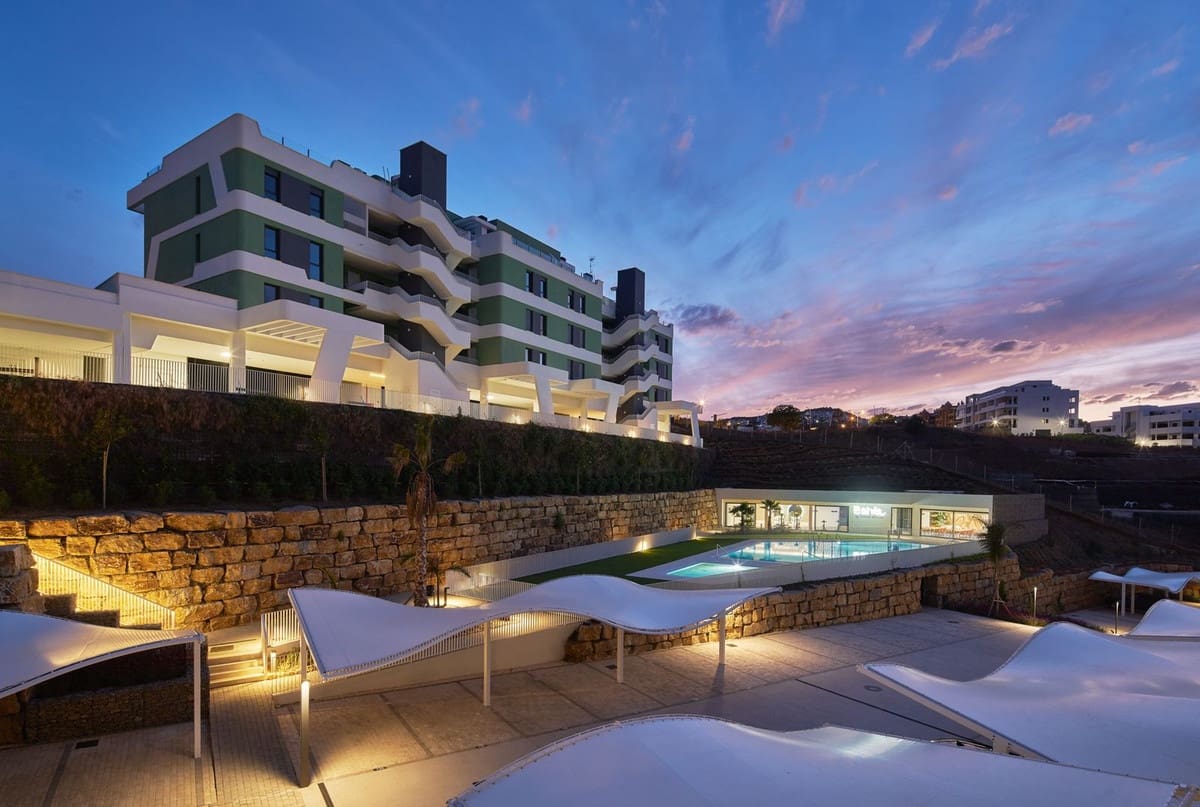 3 slaapkamer Appartement te koop in La Cala de Mijas met zwembad garage - € 635.000 (Ref: 9716699)