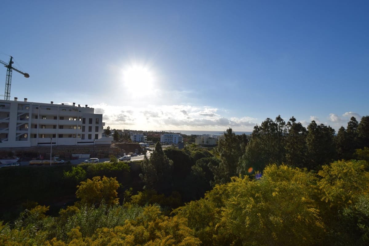 3 bedroom Townhouse for sale in Mijas Costa with pool - € 449,000 (Ref: 9734120)