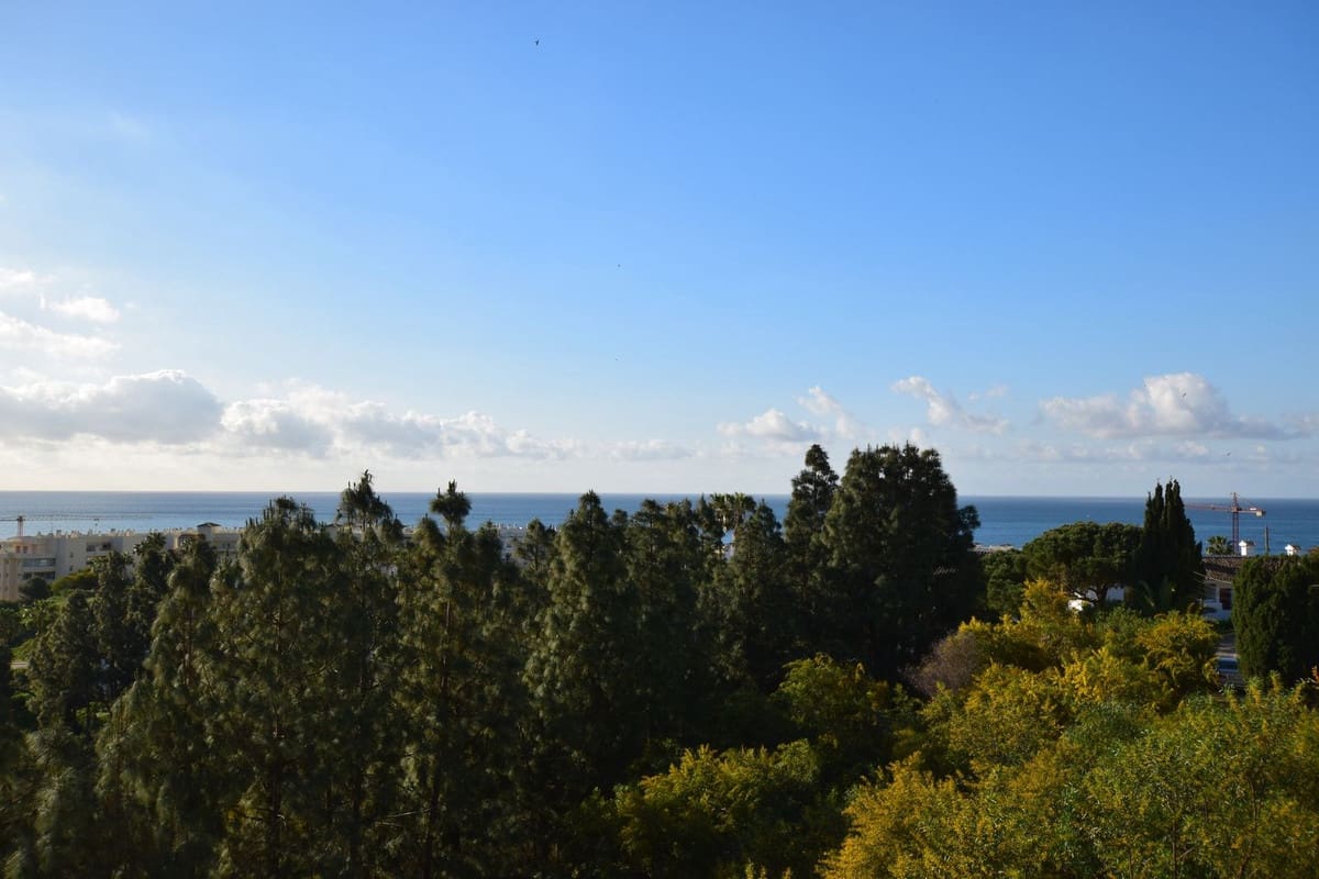 3 bedroom Townhouse for sale in Mijas Costa with pool - € 449,000 (Ref: 9734120)