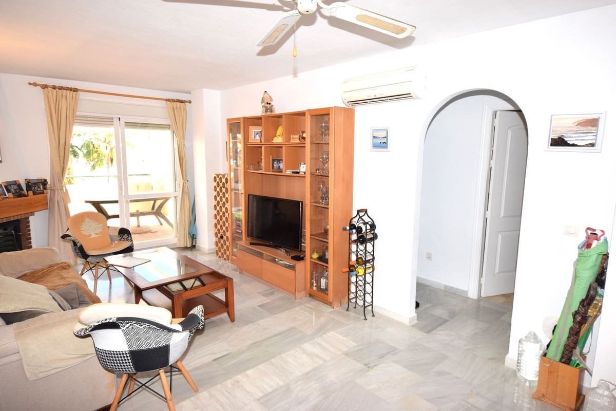 2 slaapkamer Penthouse te koop in La Cala de Mijas met zwembad garage - € 599.000 (Ref: 9760952)