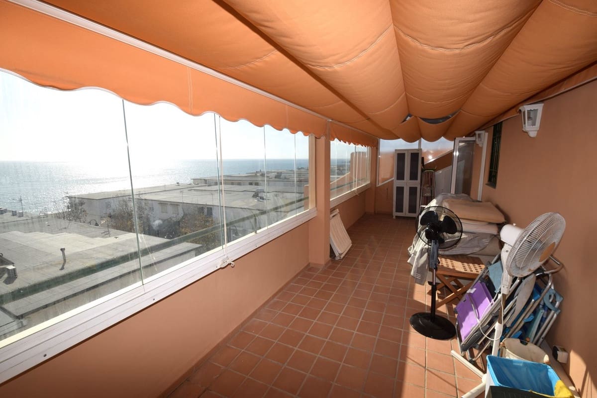 2 slaapkamer Penthouse te koop in La Cala de Mijas met zwembad garage - € 599.000 (Ref: 9760952)