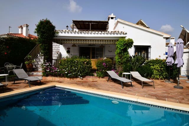 3 sypialnia Willa na sprzedaż w La Cala de Mijas, Mijas z basenem garażem - 740 000 € (Ref: 9761532)