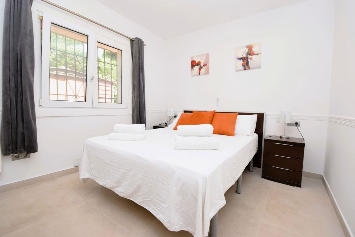 Chalet de 6 habitaciones en Calahonda en venta con piscina garaje - 1.490.000 € (Ref: 9919038)