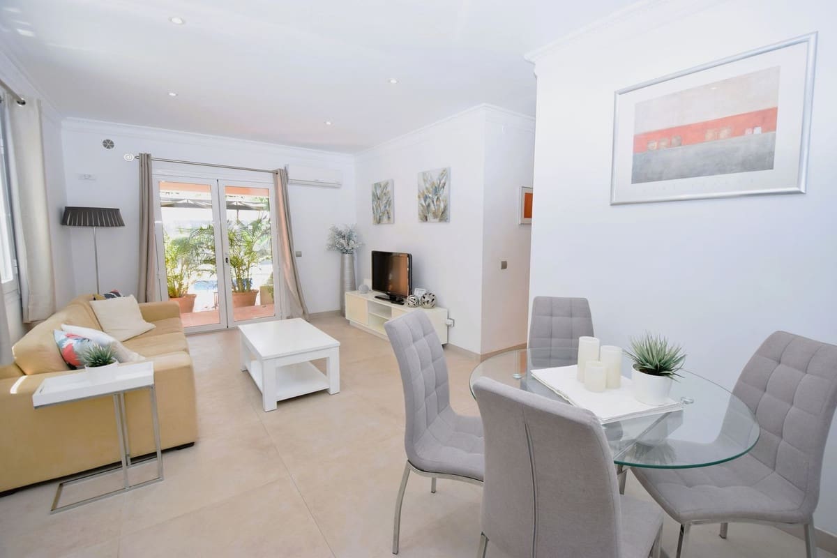 Chalet de 6 habitaciones en Calahonda en venta con piscina garaje - 1.490.000 € (Ref: 9919038)