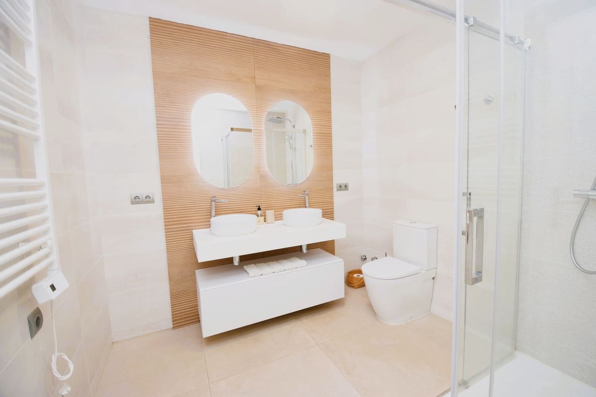 Chalet de 6 habitaciones en Calahonda en venta con piscina garaje - 1.490.000 € (Ref: 9919038)