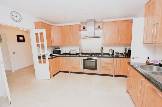 Chalet de 6 habitaciones en Calahonda, Mijas en venta con piscina garaje - 1.490.000 € (Ref: 9919038)