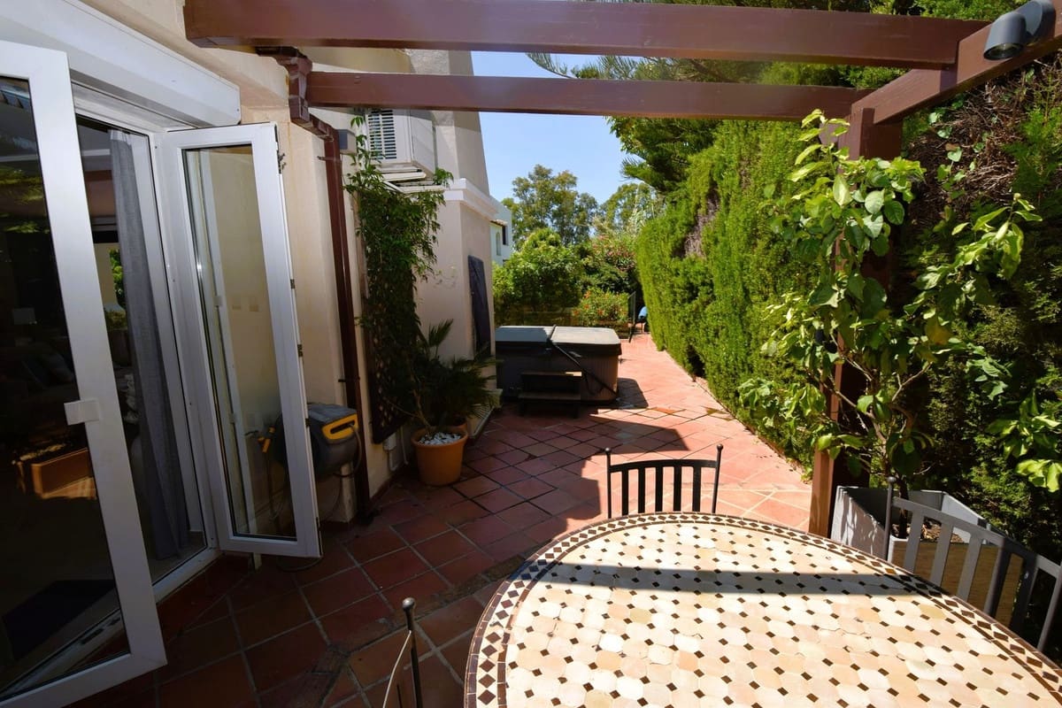Chalet de 6 habitaciones en Calahonda en venta con piscina garaje - 1.490.000 € (Ref: 9919038)