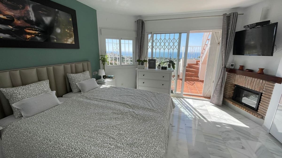 3 camera da letto Casa in vendita in Calahonda con piscina garage - 599.000 € (Rif: 9997928)