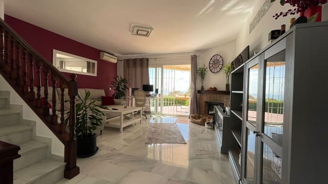 3 bedroom Townhouse for sale in Calahonda, Mijas with pool garage - € 599,000 (Ref: 9997928)