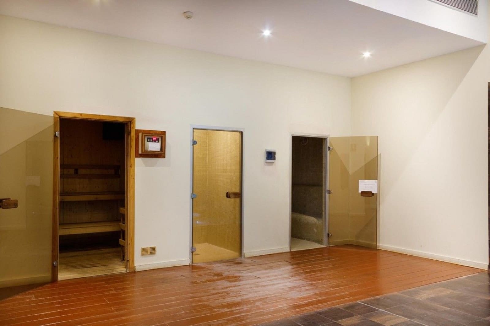 3 soverom Penthouse til salgs i Atalaya-Isdabe med svømmebasseng garasje - € 895 000 (Ref: 10003596)