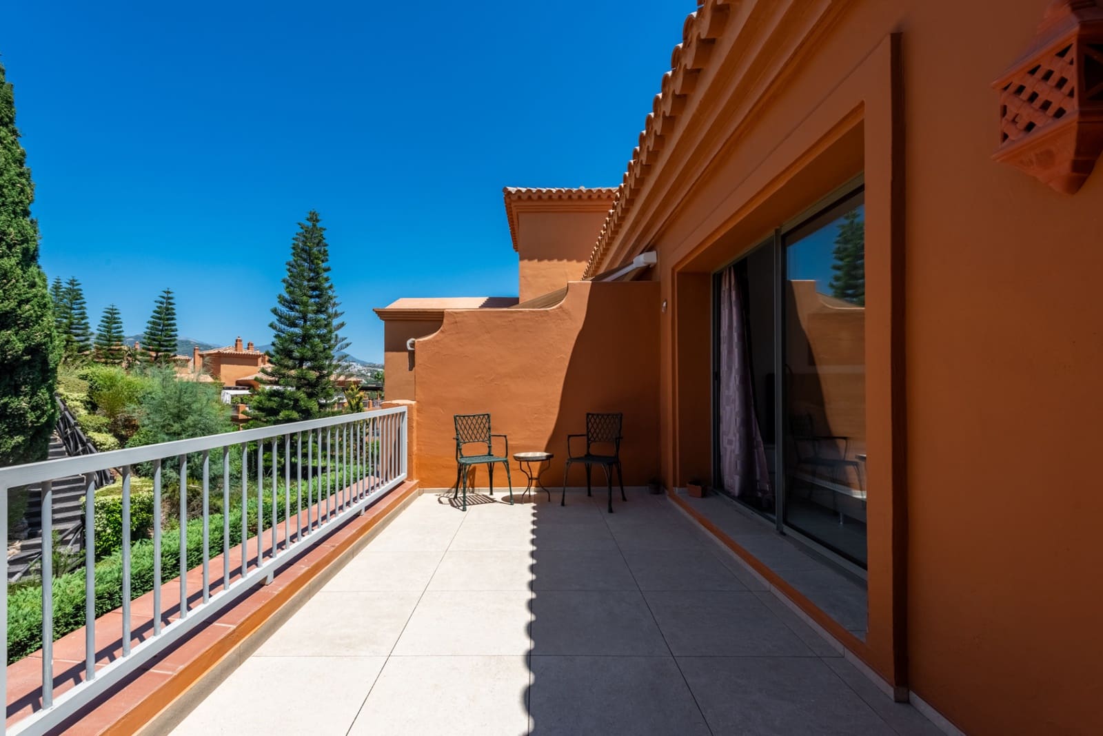 3 soverom Penthouse til salgs i Atalaya-Isdabe med svømmebasseng garasje - € 895 000 (Ref: 10003596)