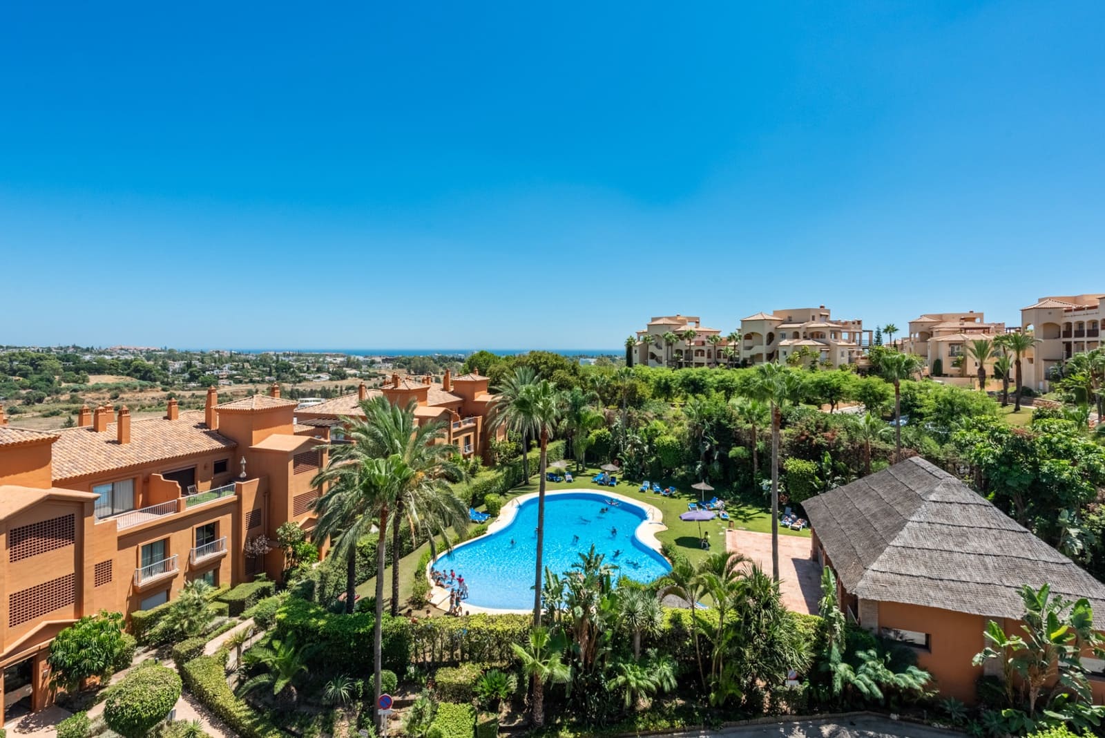 3 soverom Penthouse til salgs i Atalaya-Isdabe med svømmebasseng garasje - € 895 000 (Ref: 10003596)