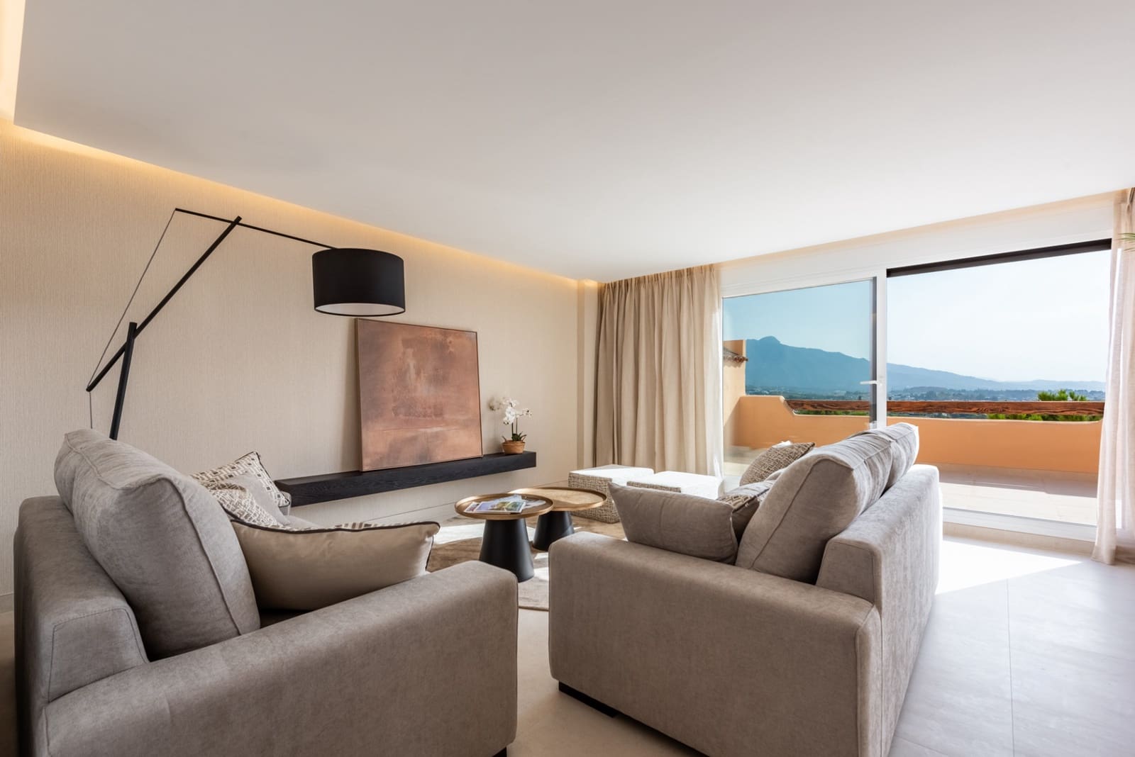 2 Zimmer Penthouse zu verkaufen in Benahavis mit Pool Garage - 895.000 € (Ref: 10022156)