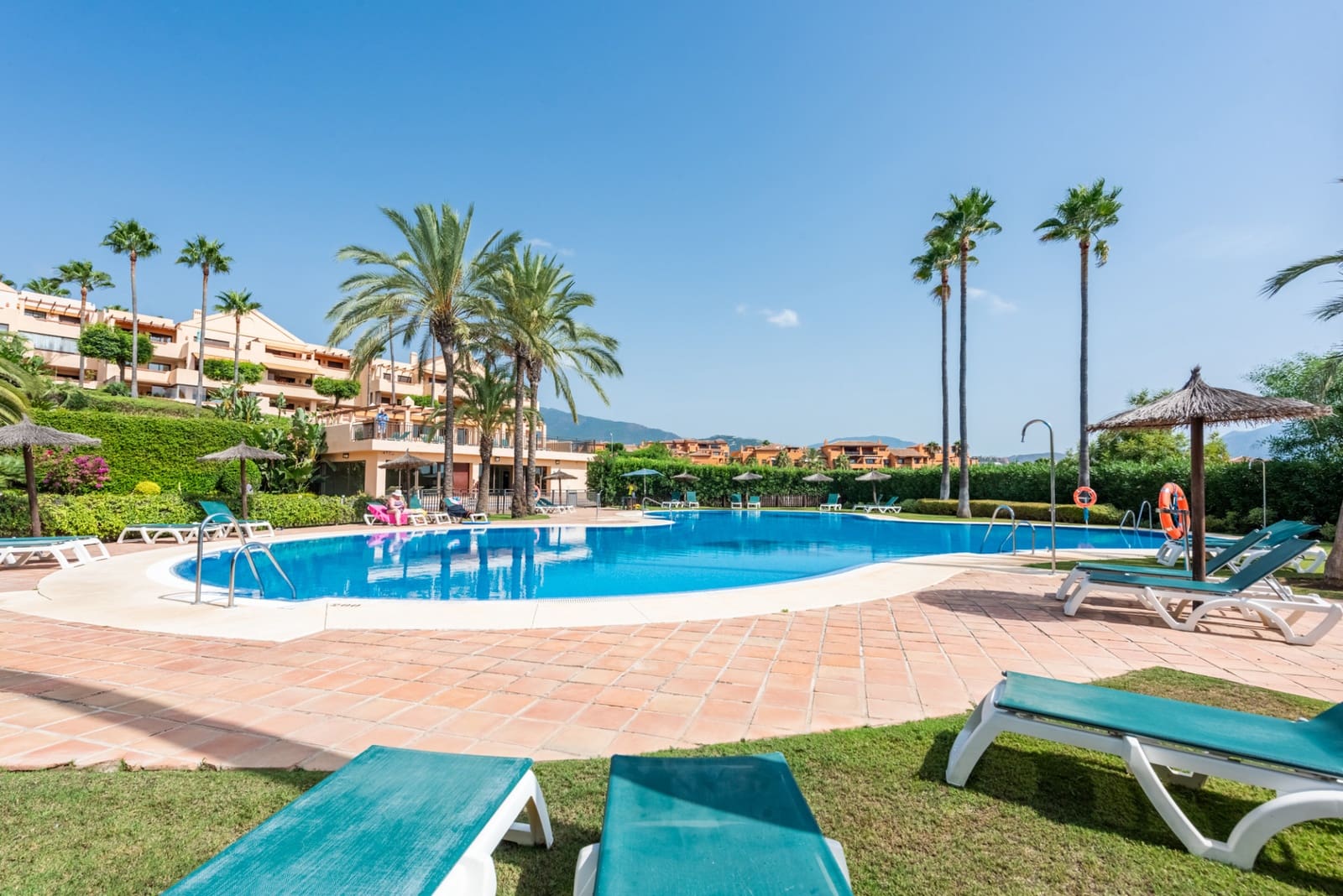 2 Zimmer Penthouse zu verkaufen in Benahavis mit Pool Garage - 895.000 € (Ref: 10022156)