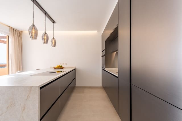 2 Zimmer Penthouse zu verkaufen in Benahavís mit Pool Garage - 895.000 € (Ref: 10022156)