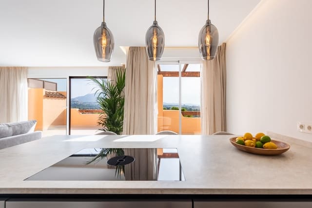 2 Zimmer Penthouse zu verkaufen in Benahavís mit Pool Garage - 895.000 € (Ref: 10022156)