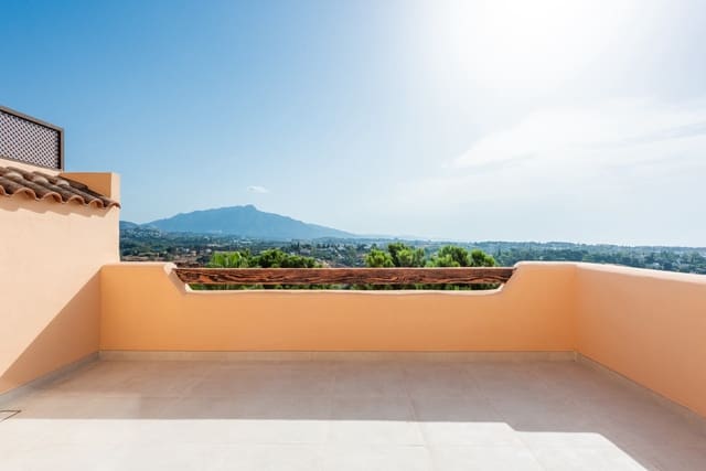 2 Zimmer Penthouse zu verkaufen in Benahavís mit Pool Garage - 895.000 € (Ref: 10022156)