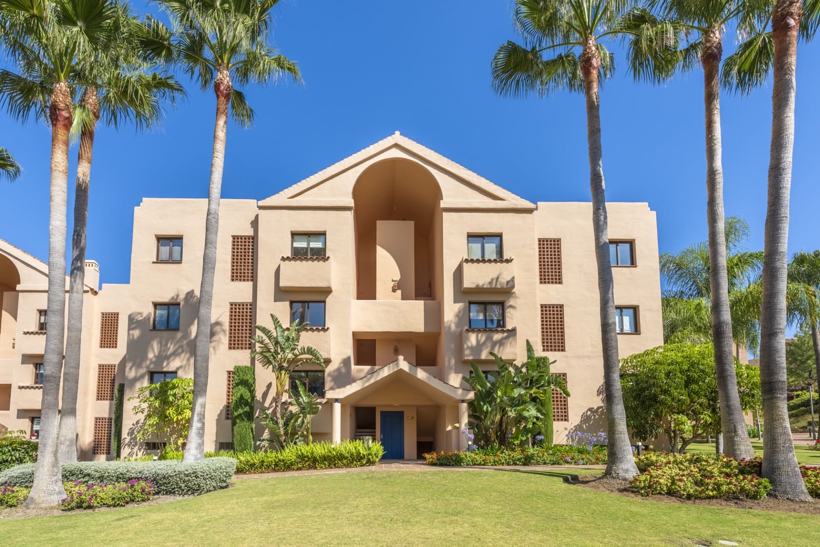 2 Zimmer Penthouse zu verkaufen in Benahavis mit Pool Garage - 895.000 € (Ref: 10022156)