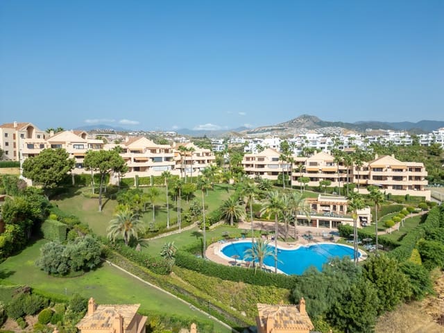 2 Zimmer Penthouse zu verkaufen in Benahavís mit Pool Garage - 895.000 € (Ref: 10022156)