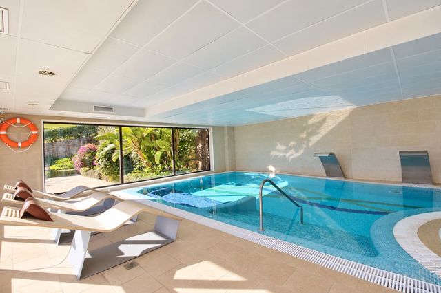 2 sovrum Takvåning till salu i Benahavís med pool garage - 895 000 € (Ref: 10022156)