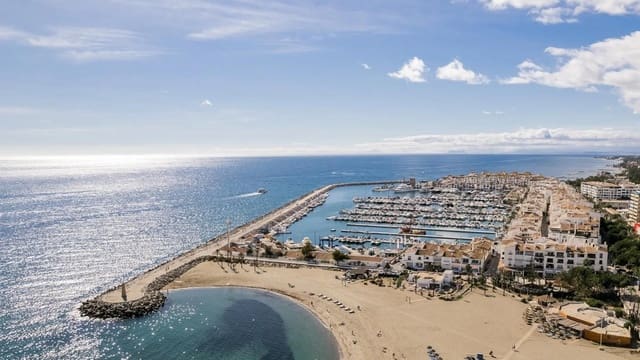 1 quarto Apartamento para venda em Puerto Banus, Marbella - 656 000 € (Ref: 10025350)