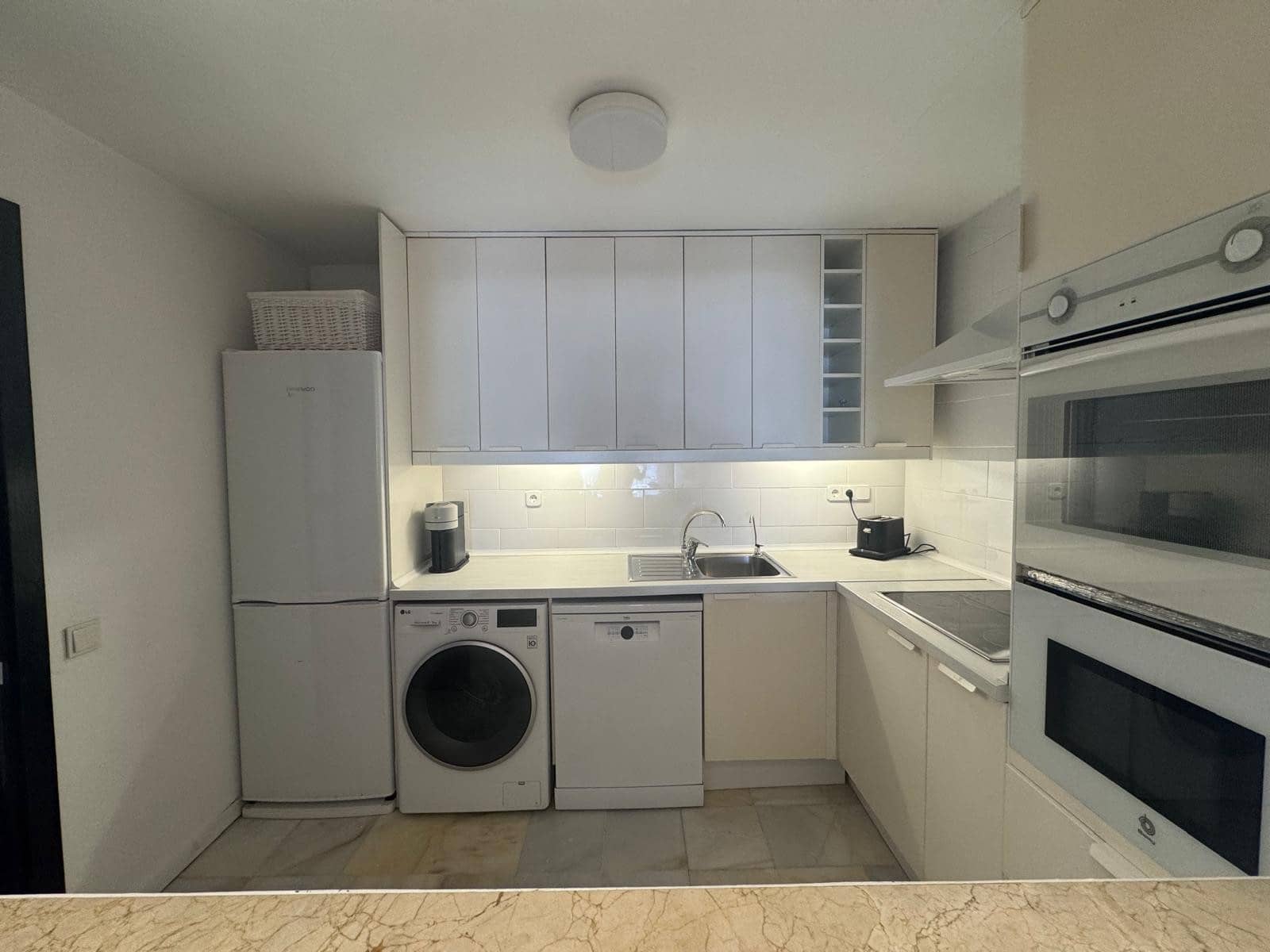 1 quarto Apartamento para venda em Puerto Banus - 656 000 € (Ref: 10025350)
