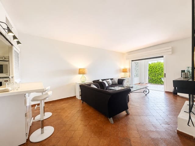 1 quarto Apartamento para venda em Puerto Banus, Marbella - 656 000 € (Ref: 10025350)
